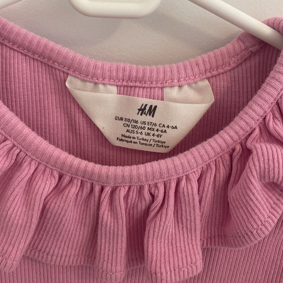 Pink H&M Ruffle T-Shirt - Picture 2 of 2